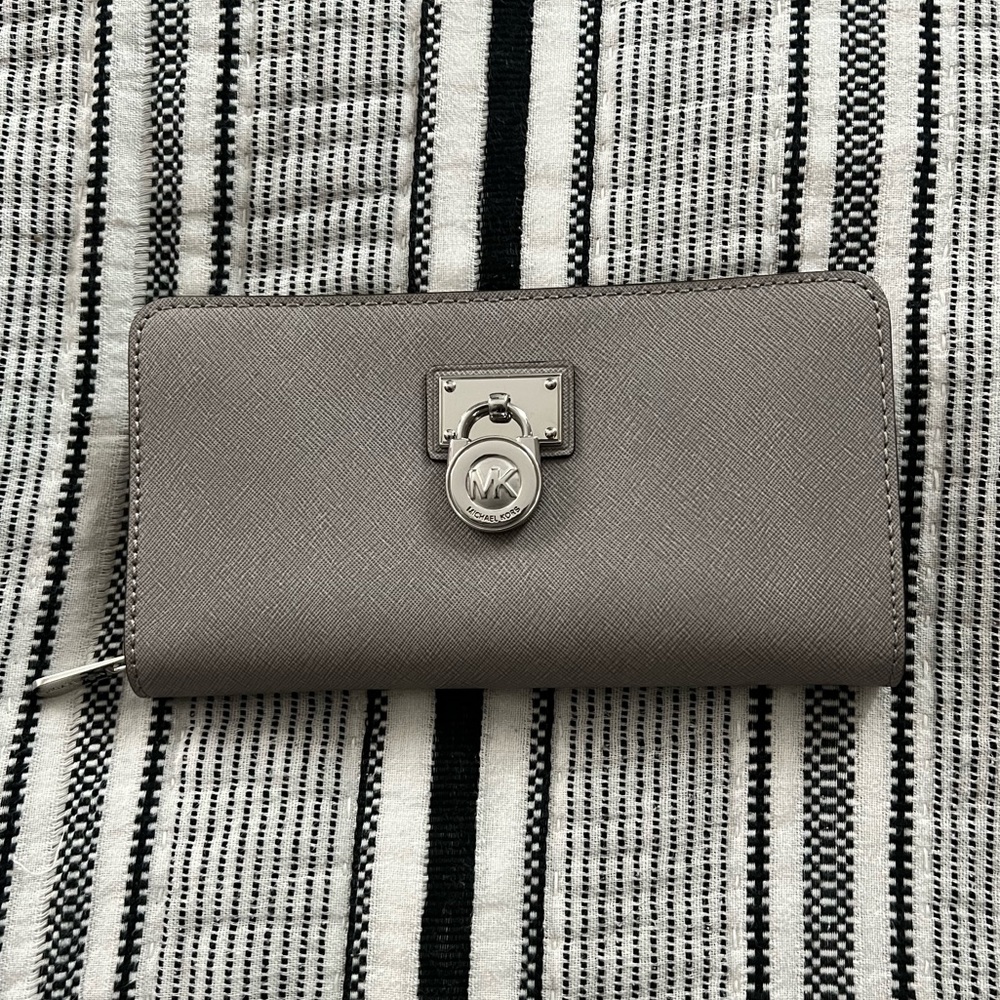 Michael Kors Gray Lock Wallet